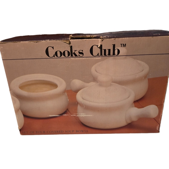 VINTAGE Covered Soup Bowls Set of Four from COOKS CLUB NEW in Box - Picture 1 of 4